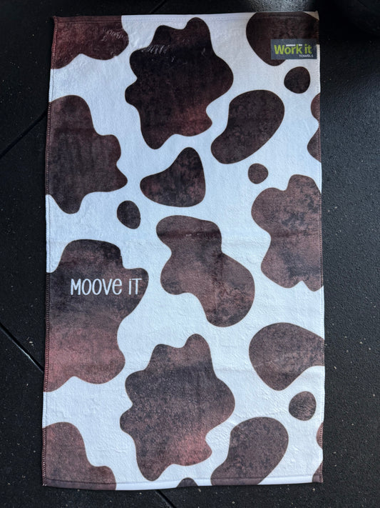 Moove It gym towel with trendy cow pattern