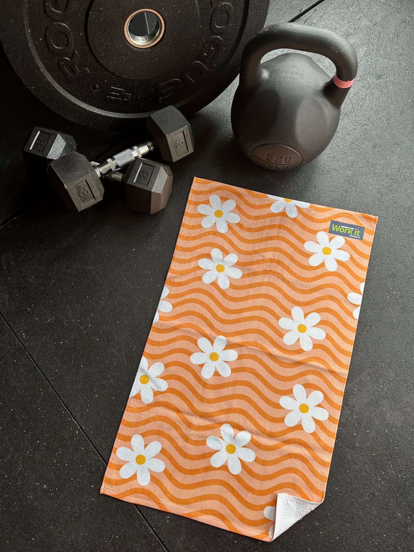 Wavy Daisy Gym Towel