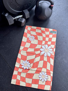 Groovy Checkered Daisy Gym Towel