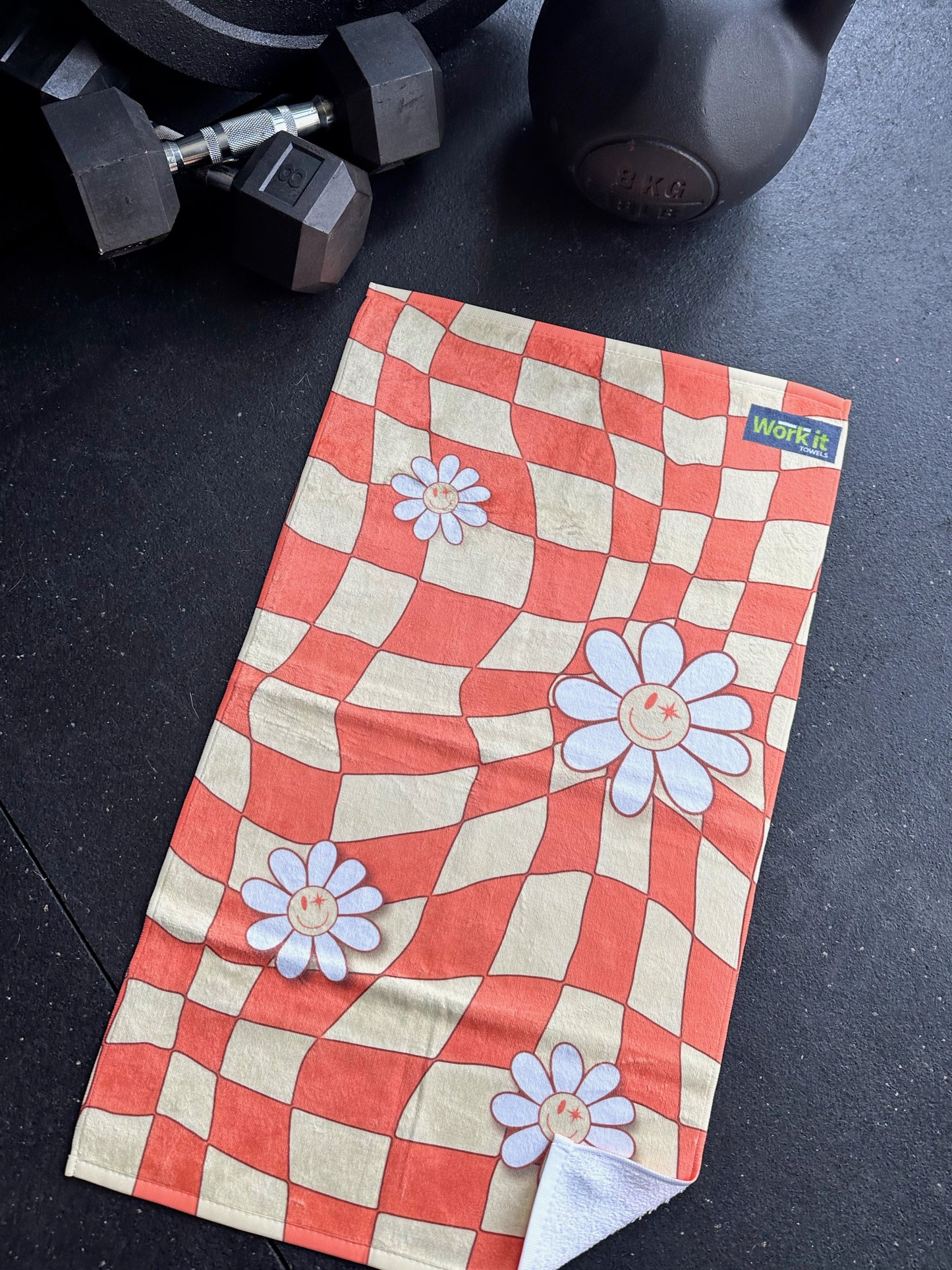 Groovy Checkered Daisy Gym Towel